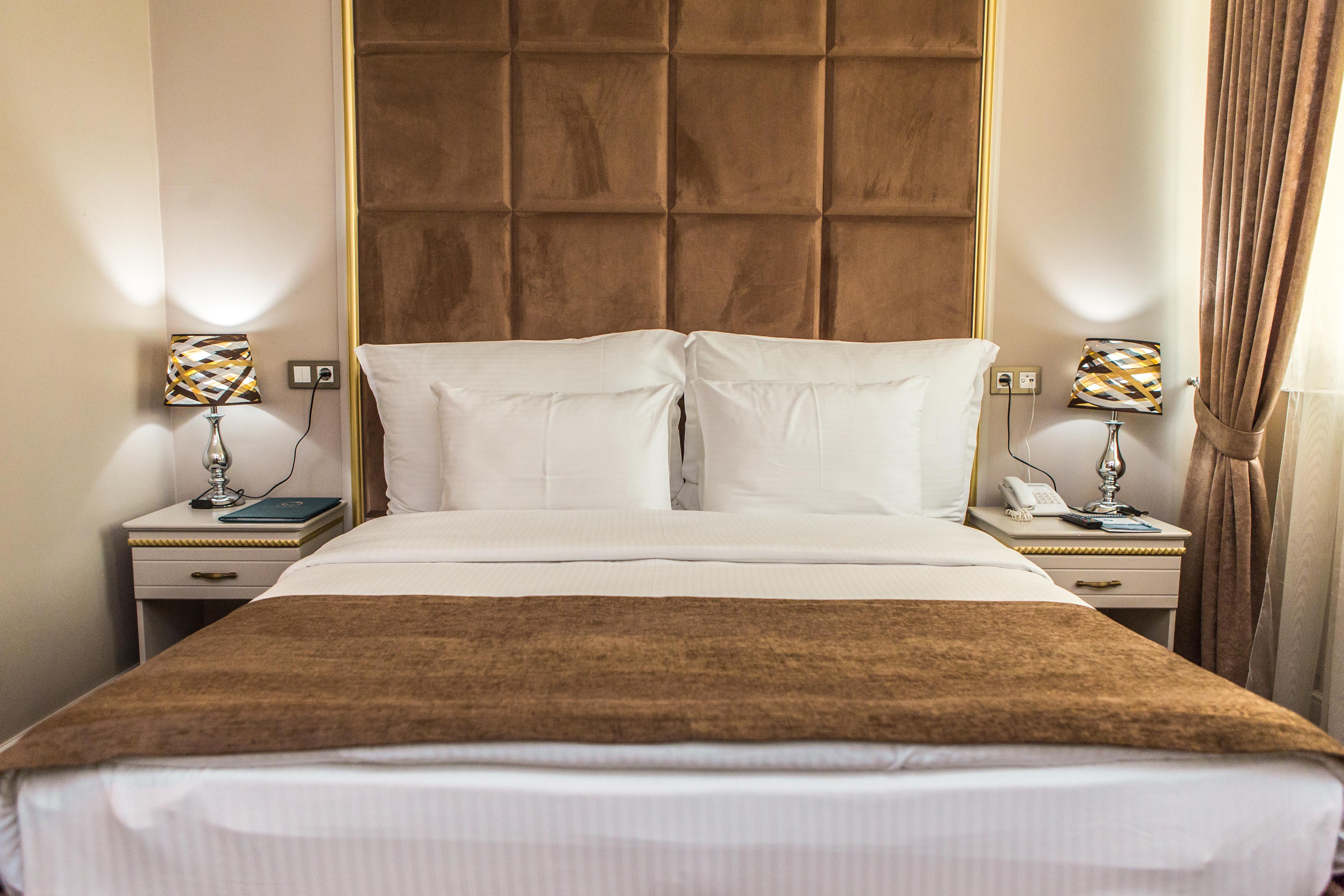 Grand Sapphire Hotel อัลมาตี ภายนอก รูปภาพ
