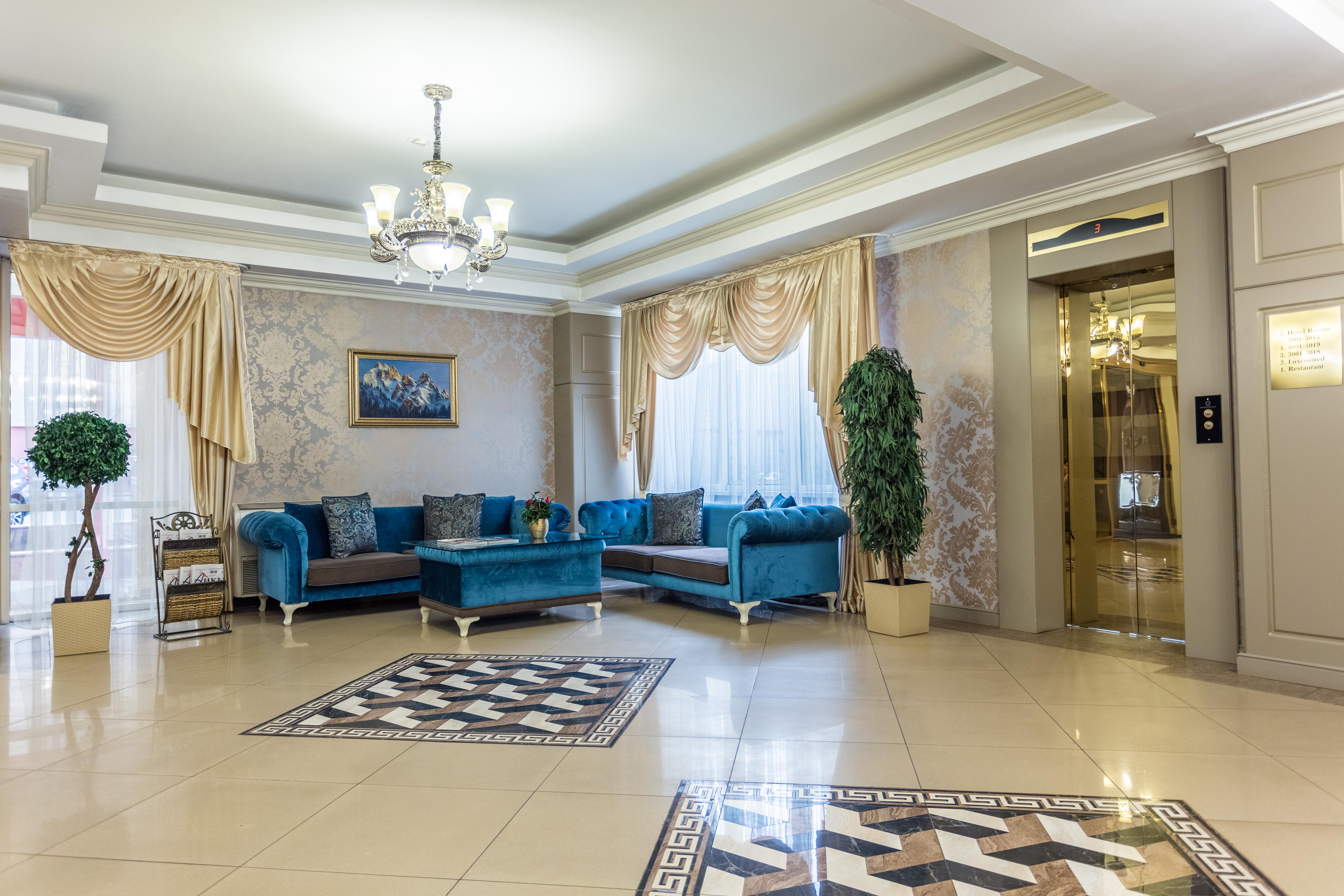 Grand Sapphire Hotel อัลมาตี ภายนอก รูปภาพ