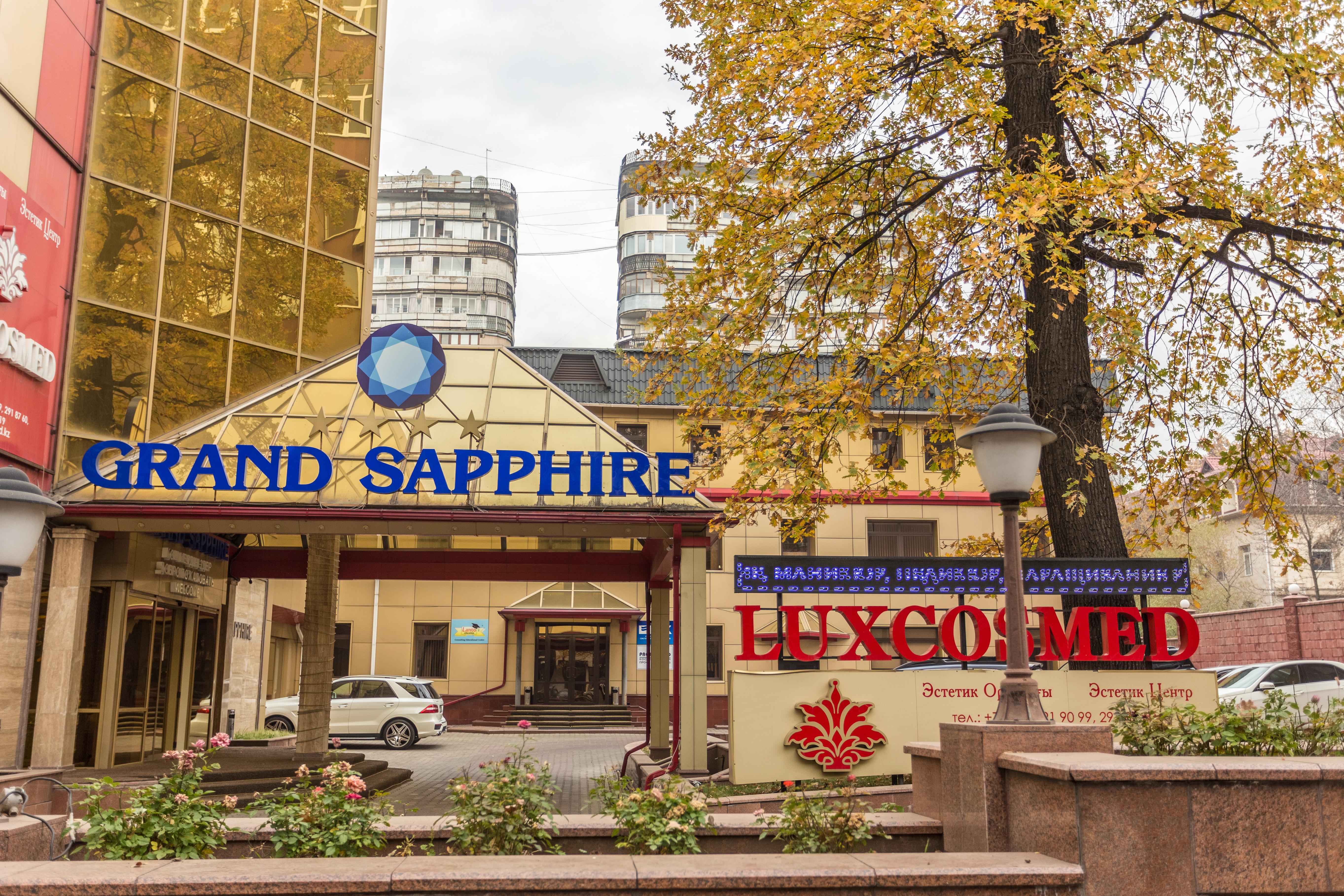 Grand Sapphire Hotel อัลมาตี ภายนอก รูปภาพ
