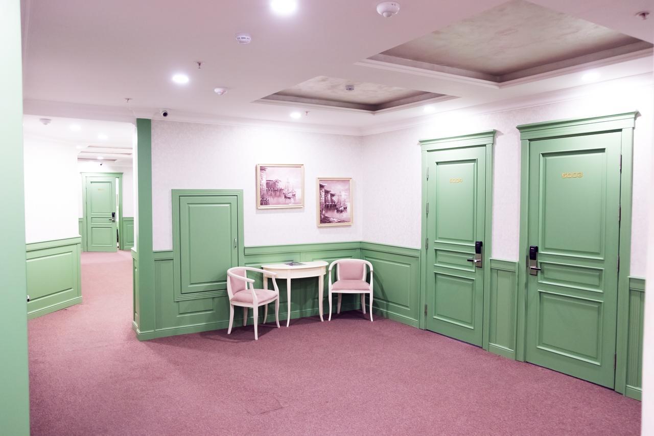 Grand Sapphire Hotel อัลมาตี ภายนอก รูปภาพ