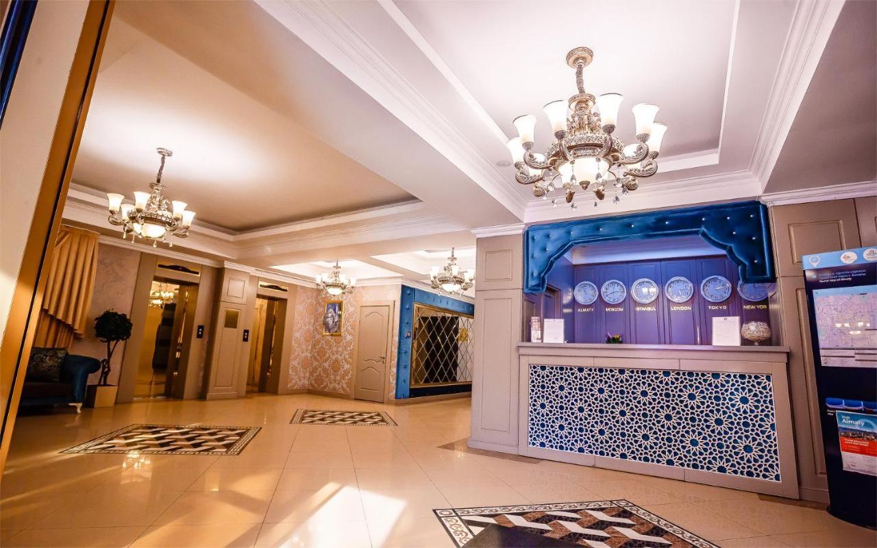 Grand Sapphire Hotel อัลมาตี ภายนอก รูปภาพ